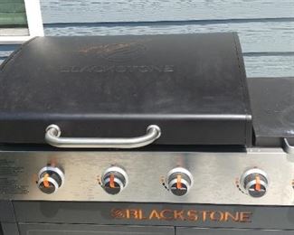 Blackstone gas grill