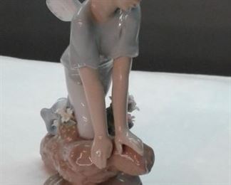 Lladro  Privilege 07690 Prince of the Elves with box $300.00