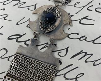 SHOP NOW at HuntEstateSales.com! 