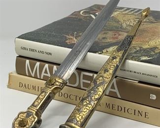 SHOP NOW at HuntEstateSales.com! 