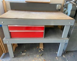 Large Workbench
