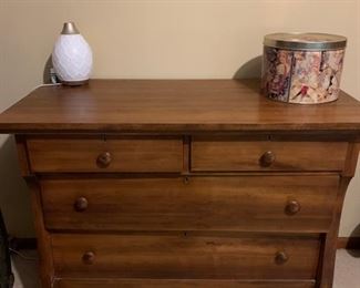 Empire Dresser