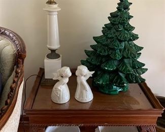 Pots under table are McCoy.