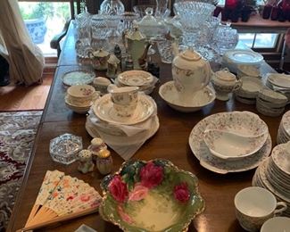 Very full dining room.