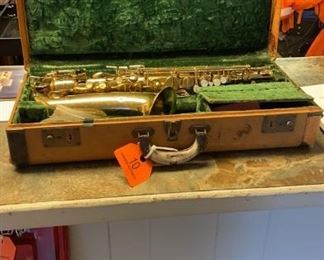 1906 Saxophone and case