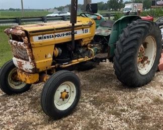 Minneapolis Moline G450 Diesel Tractor w/ bushhog