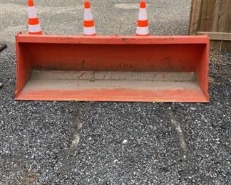 72 inch Kubota bucket