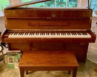 Young Chang Spinet Piano & Bench in beautiful high gloss wood, excellent playing condition, Model # U107.  Played by the many composers & Broadway singers & musicians