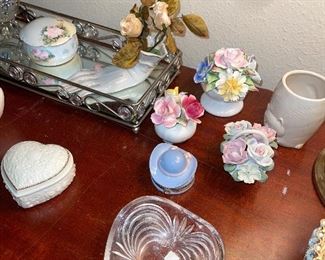 Staffordshire Flowers, Hand Dish