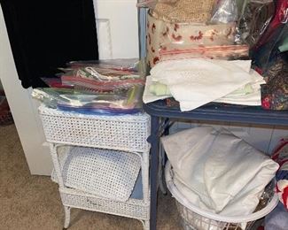 Napkin Sets, Wicker Sewing Basket Stand