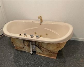 Jacuzzi bath tub