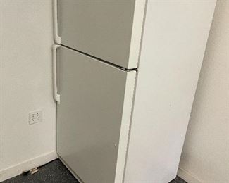 Whirlpool Refrigerator 