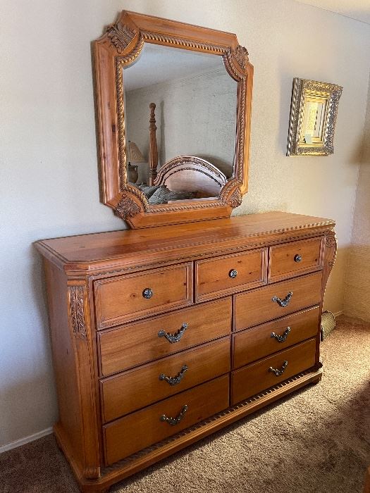 beautiful wooden drawer vanity set