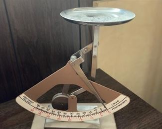 Vintage scale