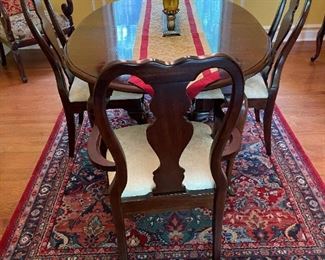 Kincaid Furniture Dining Room Table and Chair Set