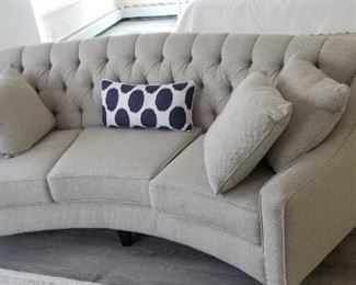Chic & curvy couch