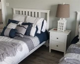 Coastal chic bedroom furnishings