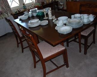 FORMAL DROP LEAF DINING TABLE WITH 8 CHAIRS