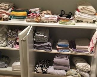 Assorted linens