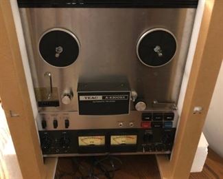 Teac A-4300 Reel to Reel Tape Deck in great condition and only slightly used 