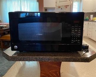 General Electric 2017 microwave.
