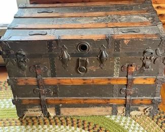 LOTS OF VTG CHEST