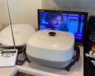 19in Sceptre TV Works Great George Foreman Indoor Grill, Westbend Electric Skillet, NOAA Weather Radio