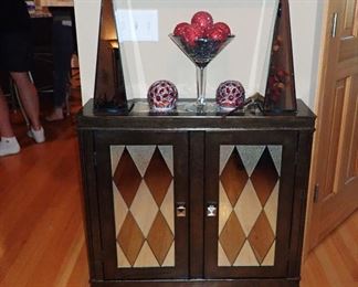 2 DOOR CABINET