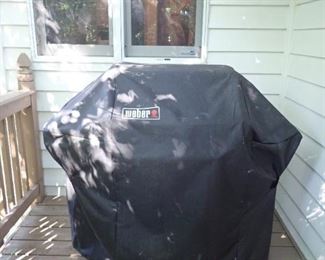 WEBER GRILL WITH COVER