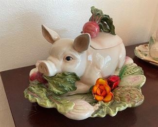 Fitz and Floyd soup tureen 
