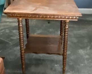 https://www.ebay.com/itm/124815449678	EL6116 Vintage Wood Accent Table
