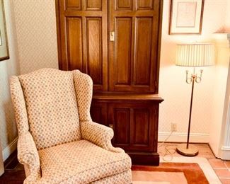 19th Century Oak Cupboard/Linen Press