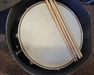 Snare drum and case