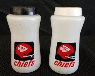 Vintage Durkee Kansas City Chiefs Glass Salt Pepper Shakers