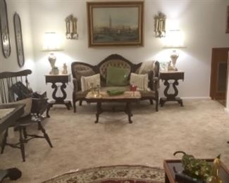 A full view of the end of living room.