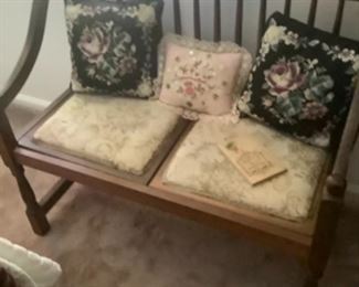 Mahogany bench with 2 cushions.