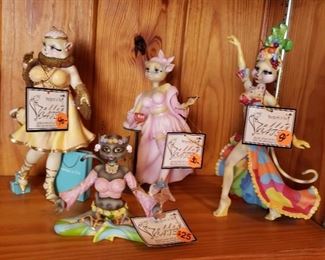 Alley cat figurines