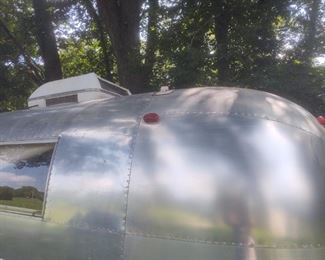 1968 International Land Yacht Airstream has clean Title 