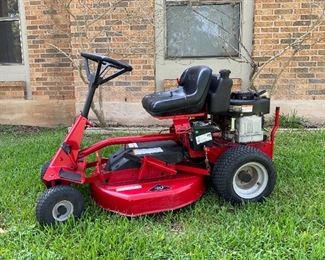 SnapperLawn Mower: Briggs & Stratton Motor 12.5 gross HP