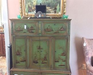 Chinoiserie Cabinet. 