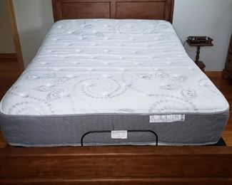 adjustable bed like new 