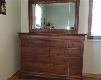 Kincaid Chateau Royale w double vision mirror 