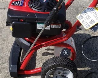 Troy bilt 2800 psi pressure washer. Fully tested. Exc. 