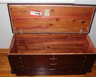 1950's era hope chest blanket cedar chest 