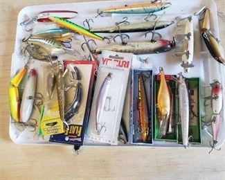 Large Lot Rapala etc bait exc. 