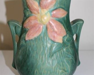 Roseville vase Clematis