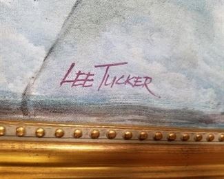 Lee Tucker signature