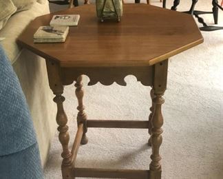 Beautiful Vintage Ethan Allen