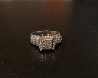 Lot #002---14kw diamond ring, weight of diamond: 1.20ct, size: 9, ring weight: 6.3g, price: $840