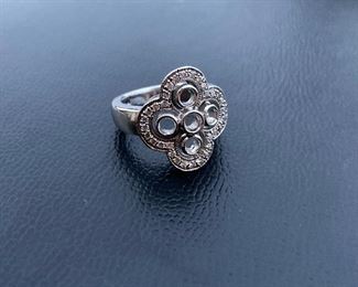 Lot #021---14kw Diamond Ring, weight: 8.8g, size: 6.5, price: $550